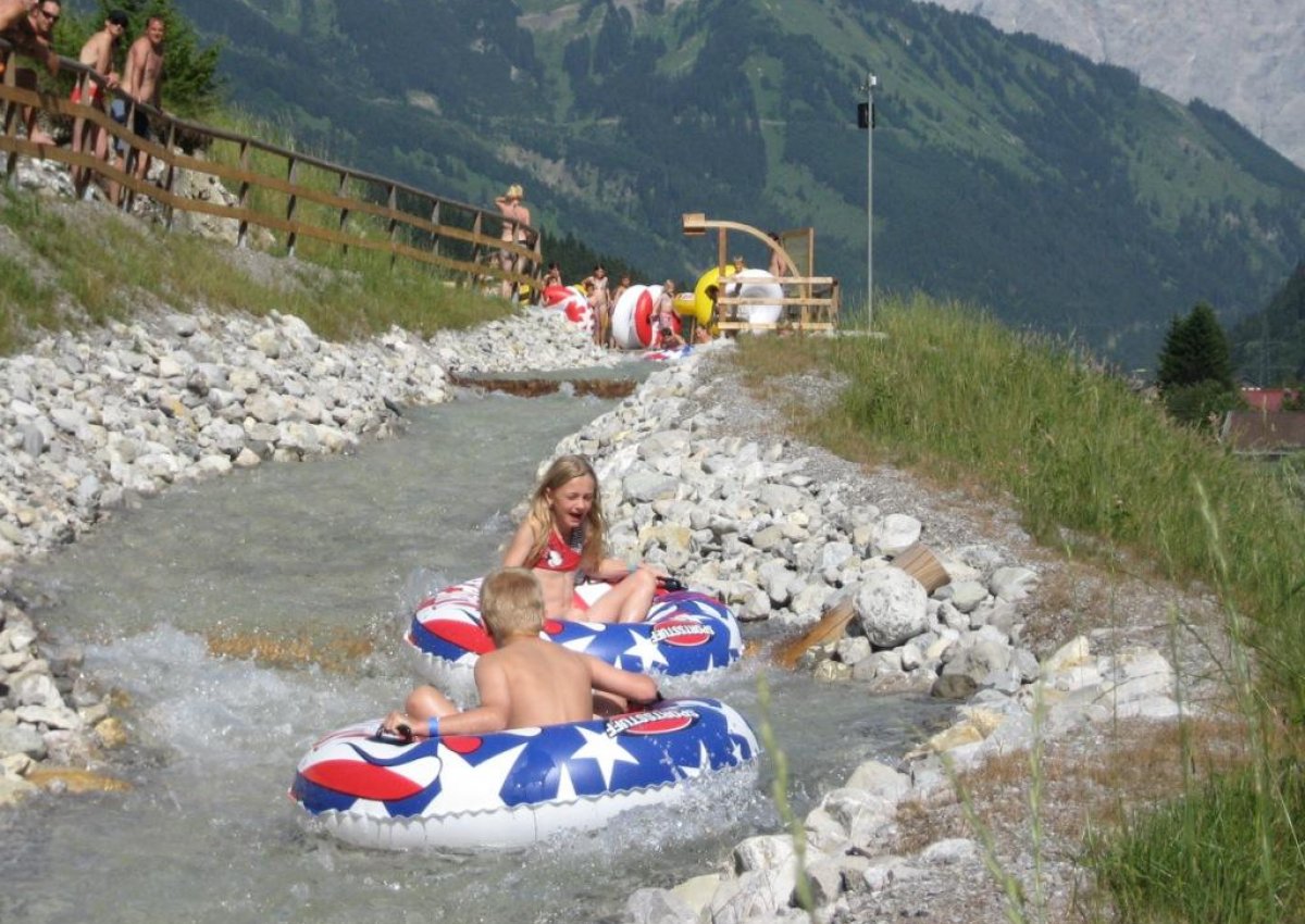 rafting_2_komp___3_.jpg
